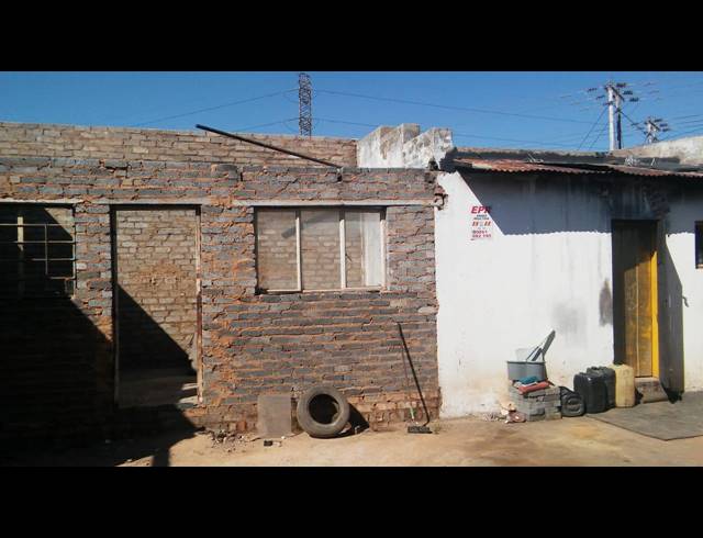 800M² BUILDING FOR SALE IN RANDFONTEIN CENTRAL